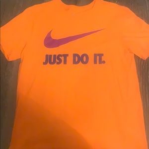Men’s Nike T-shirt